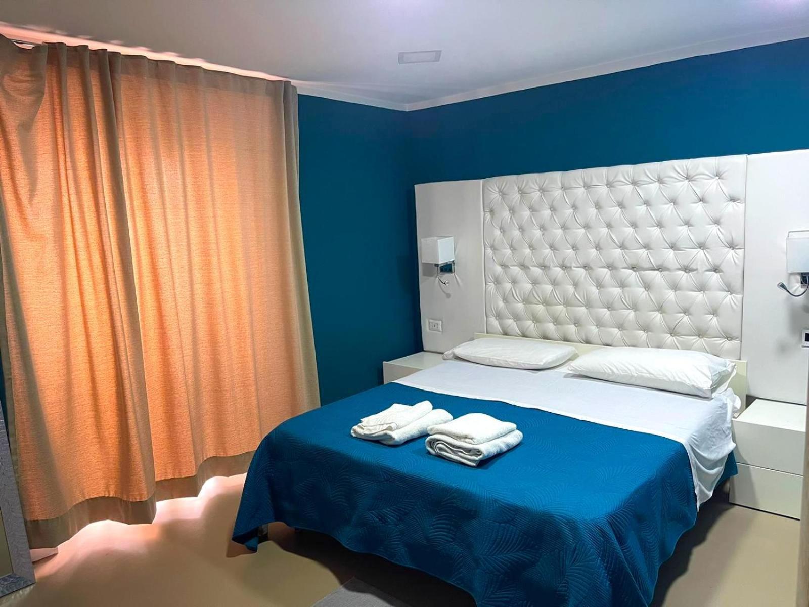 Bed And Breakfast Napoli Centro Storico Exterior photo